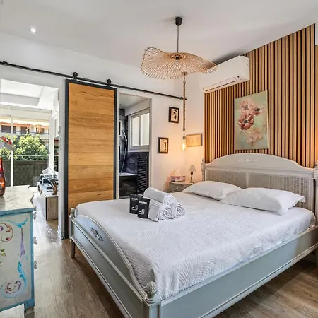 225 Le Club C Apartman